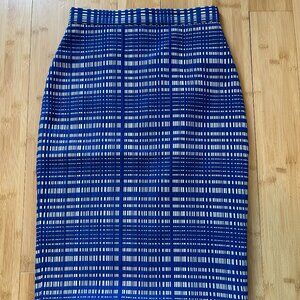 Banana Republic Blue and White Jaquard Pencil Skirt (size 0)